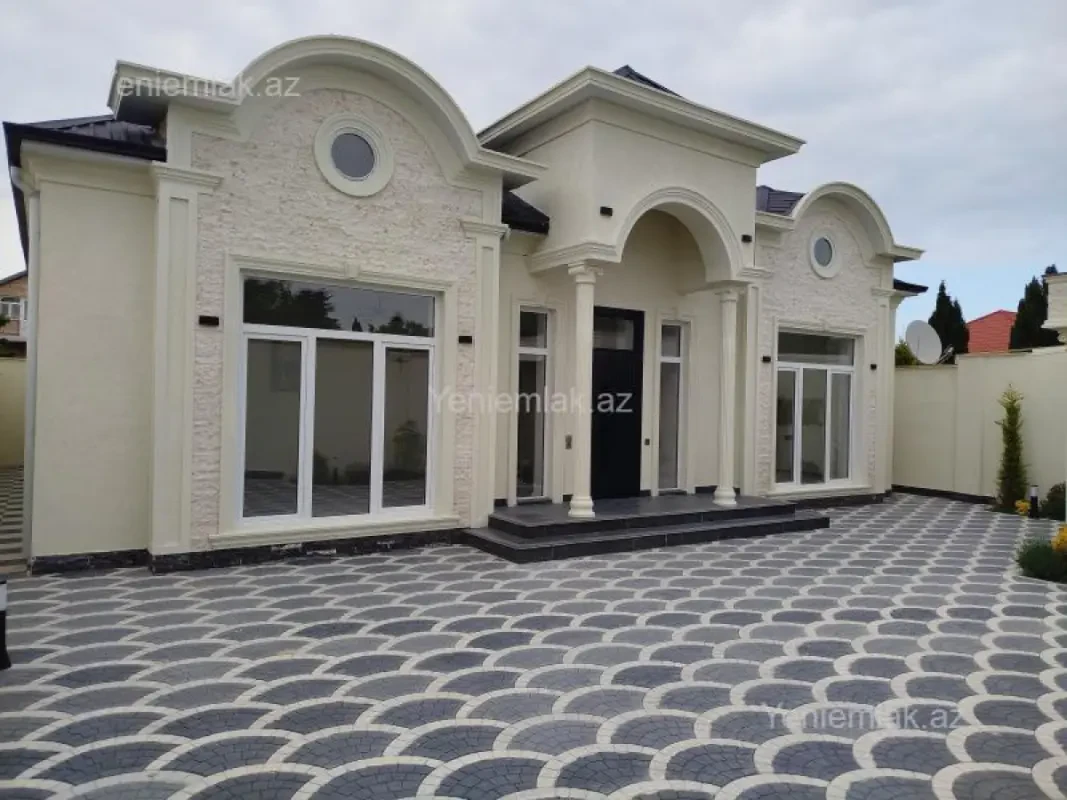 Satılır 4 otaqlı həyət evi 135 m²