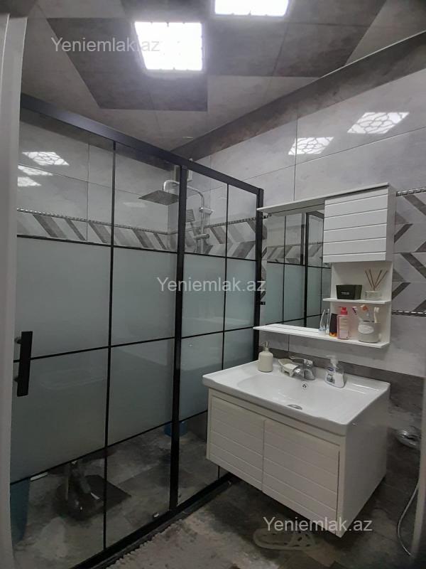 Satılır 2 otaqlı köhnə tikili 50 m²