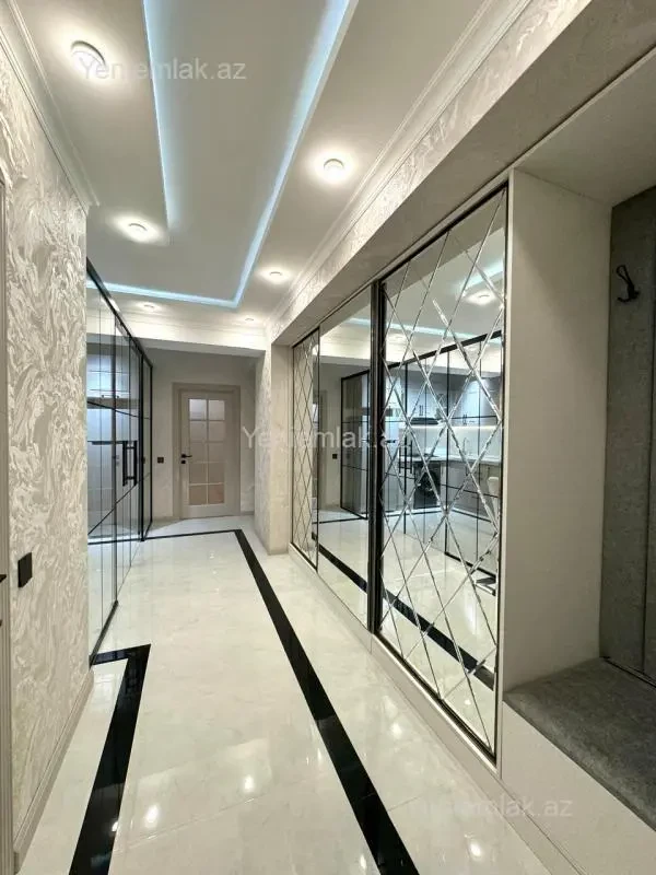 Satılır 3 otaqlı yeni tikili 74 m²