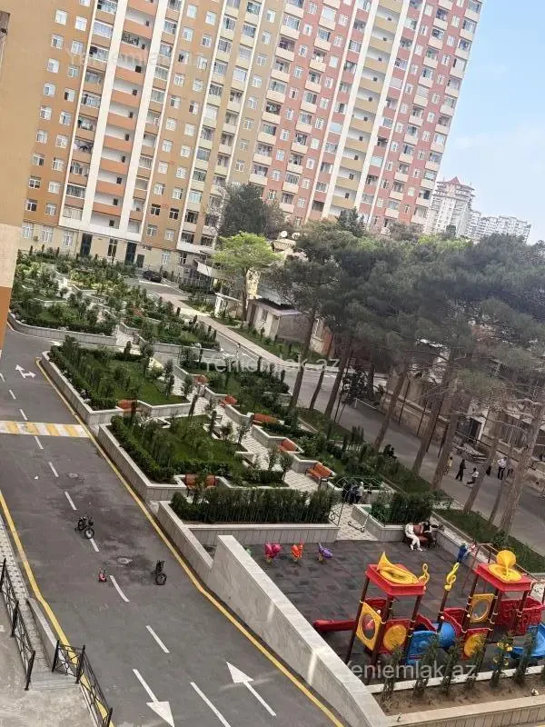 Satılır 3 otaqlı yeni tikili 90 m²