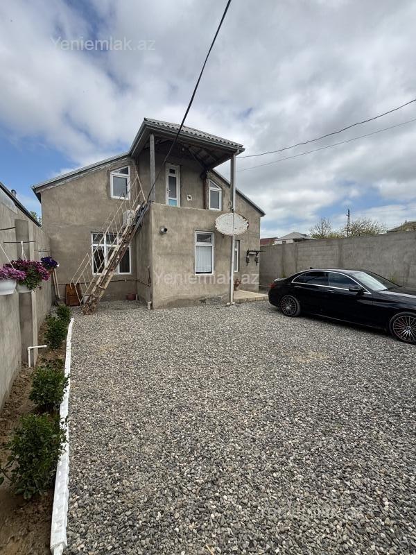 Satılır 3 otaqlı həyət evi 100 m²