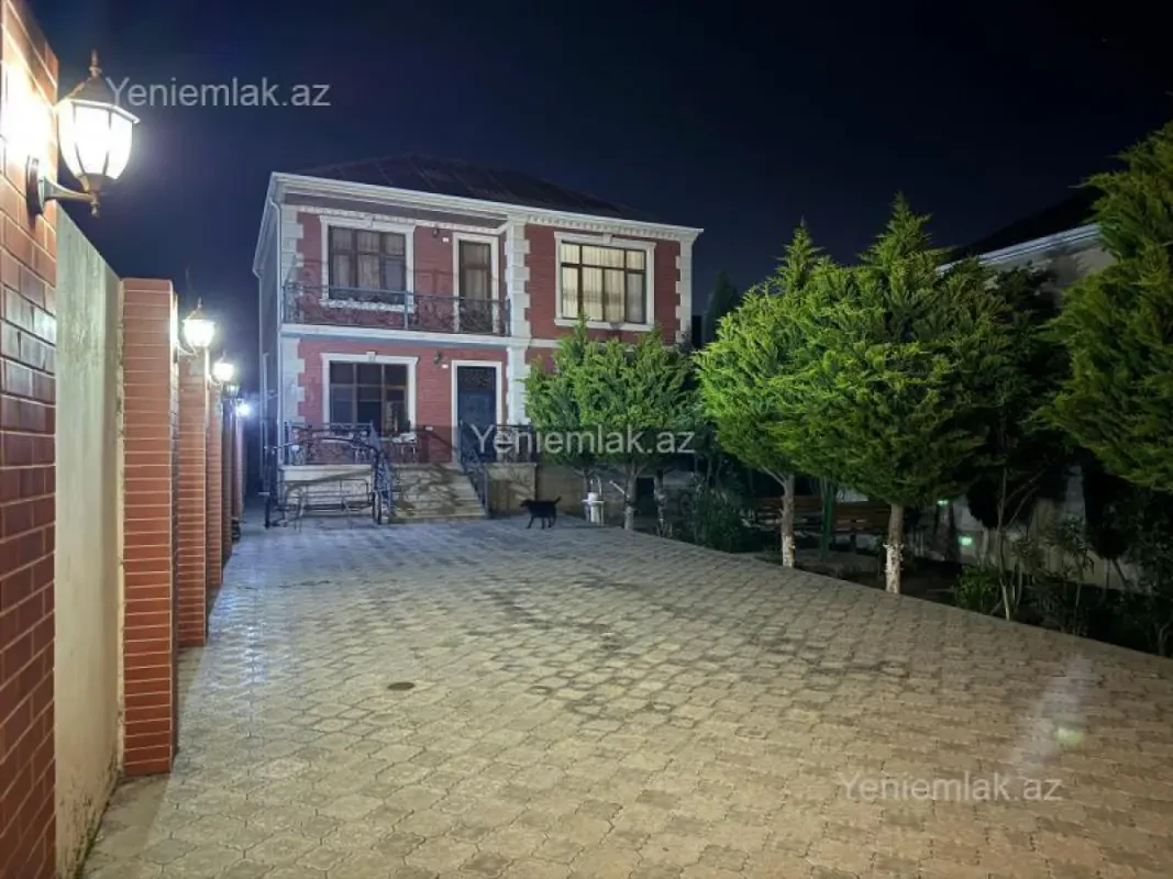 Satılır 4 otaqlı həyət evi 153.8 m²