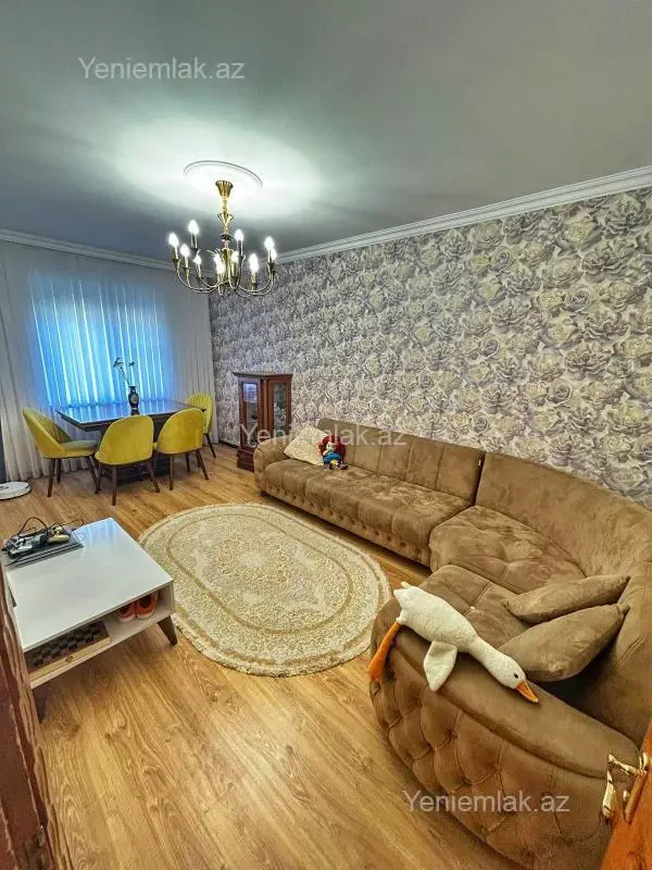 Satılır 2 otaqlı köhnə tikili 60 m²