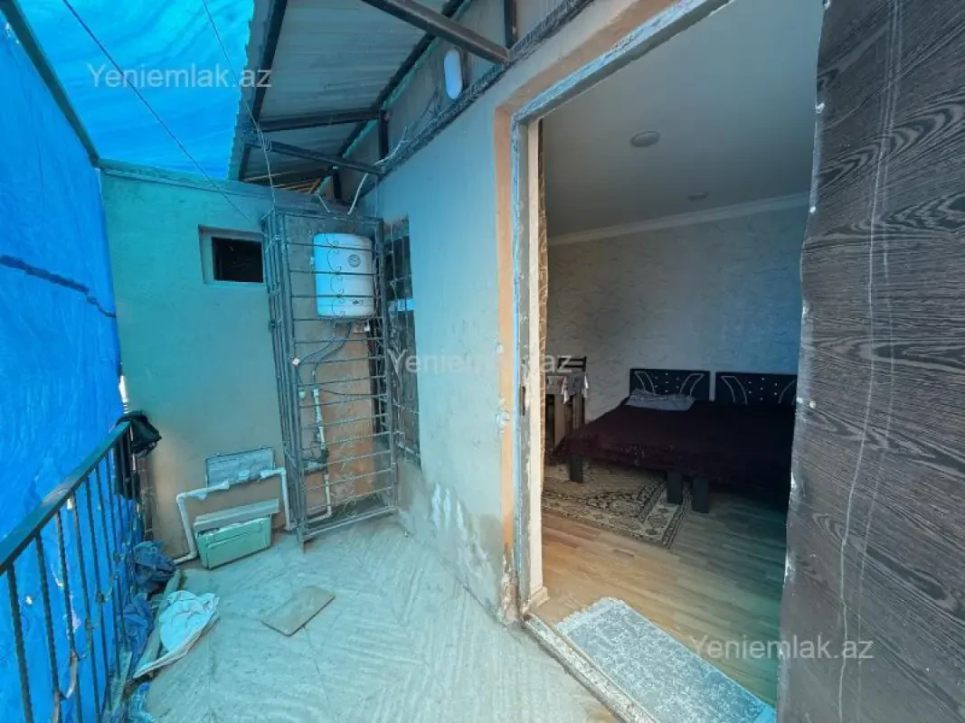 Satılır 1 otaqlı həyət evi 40 m²