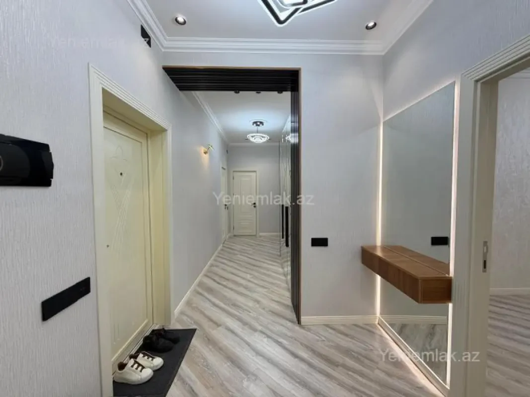 Satılır 3 otaqlı yeni tikili 105 m²