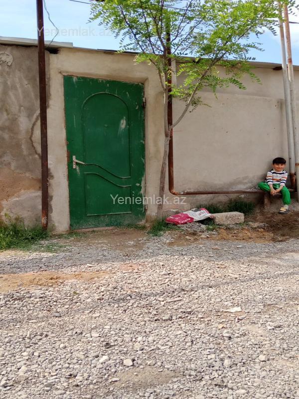 Satılır 2 otaqlı həyət evi 42 m²