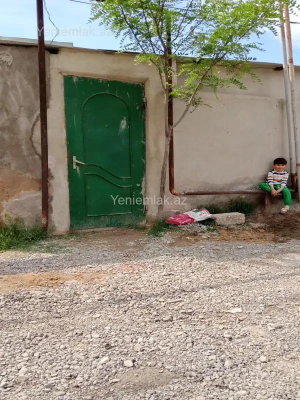 Satılır 2 otaqlı həyət evi 42 m²