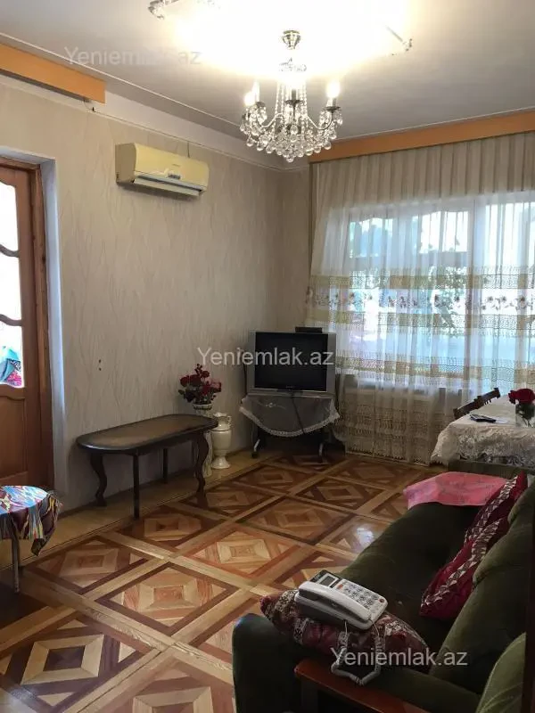 Satılır 2 otaqlı köhnə tikili 62 m²