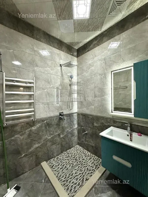 Satılır 2 otaqlı yeni tikili 90 m²