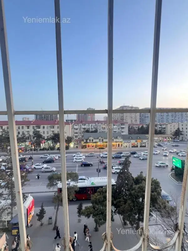 Satılır 1 otaqlı köhnə tikili 35 m²
