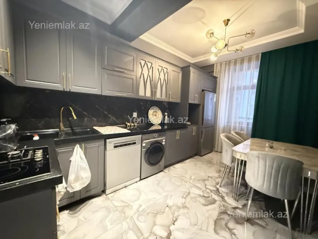 Satılır 3 otaqlı yeni tikili 127.8 m²