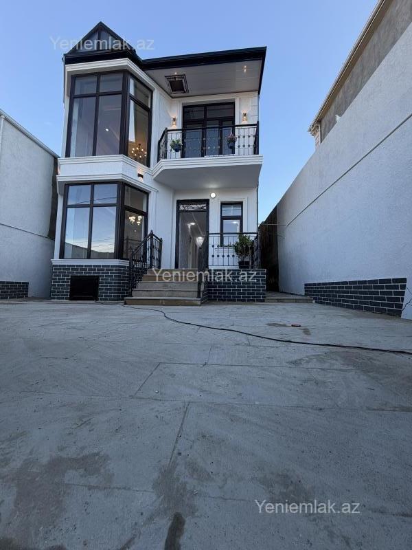 Satılır 4 otaqlı həyət evi 100 m²