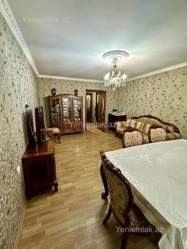 Satılır 4 otaqlı köhnə tikili 96 m²