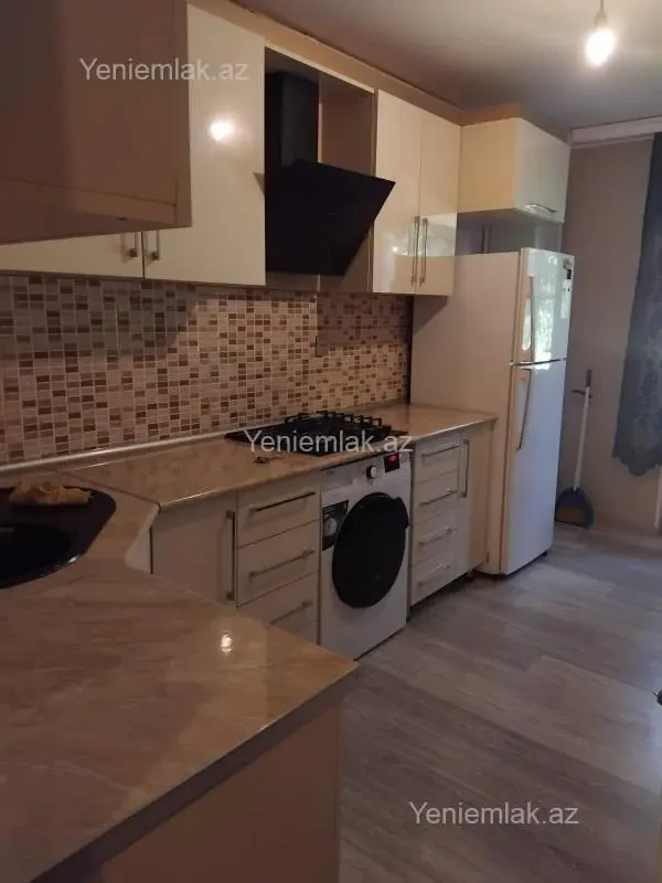 Satılır 2 otaqlı köhnə tikili 53 m²