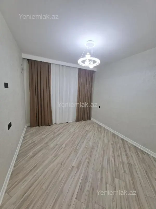 Satılır 2 otaqlı köhnə tikili 60 m²
