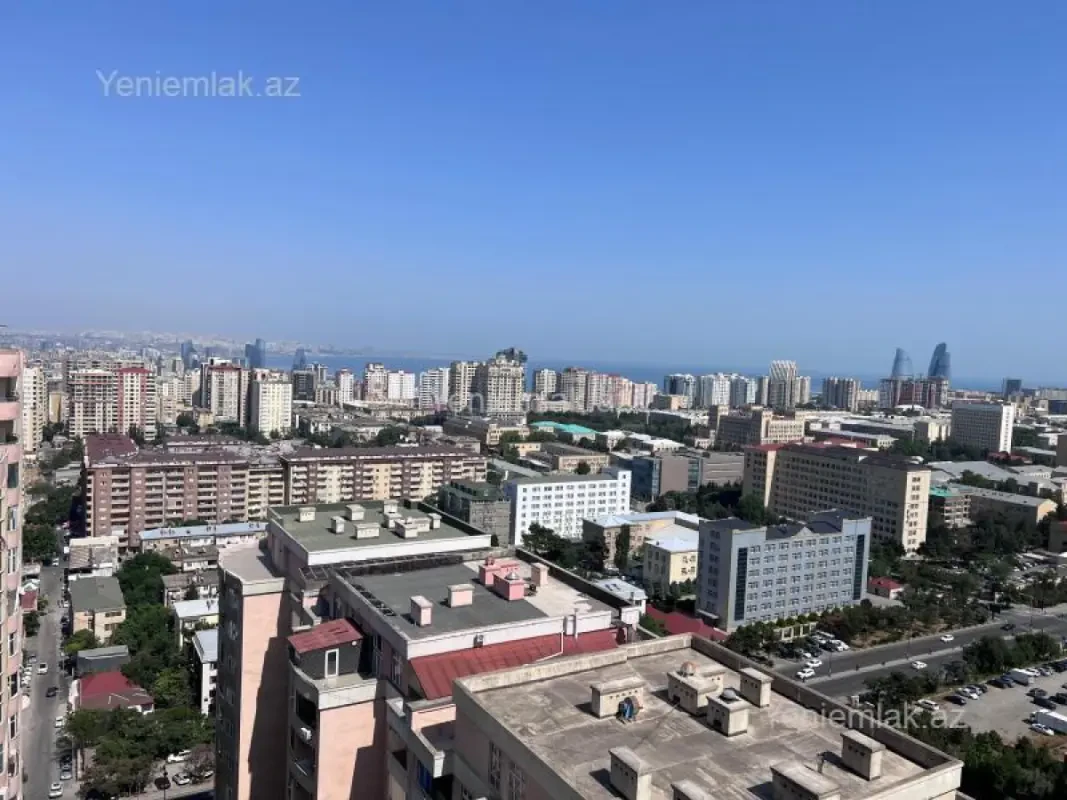 Satılır 4 otaqlı yeni tikili 185.7 m²