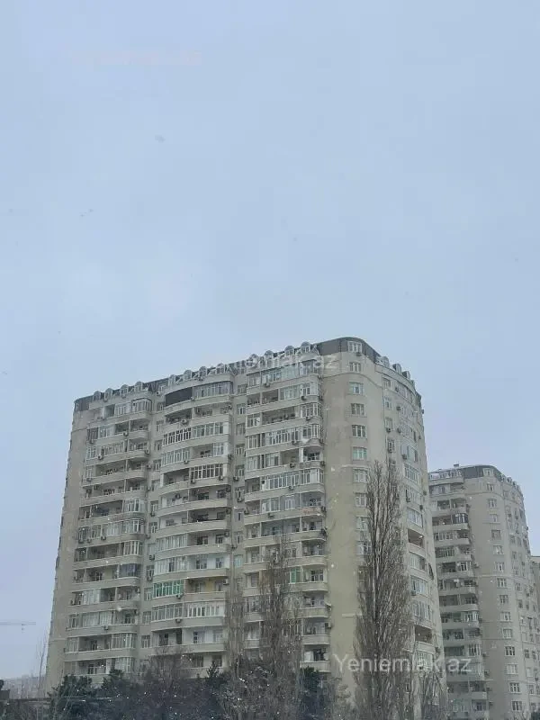 Satılır 3 otaqlı yeni tikili 118 m²