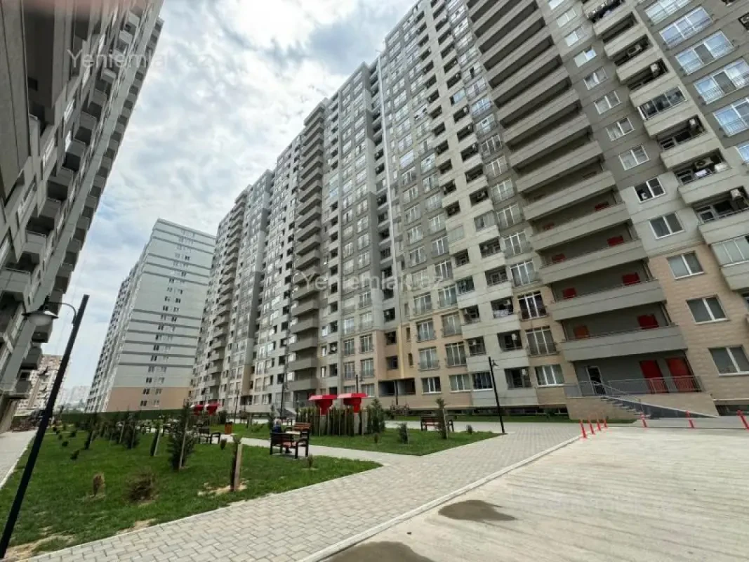 Satılır 2 otaqlı yeni tikili 49 m²