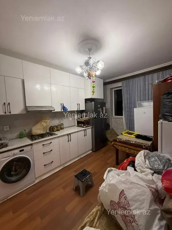 Satılır 3 otaqlı köhnə tikili 72 m²