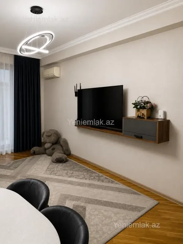 Satılır 3 otaqlı yeni tikili 95 m²