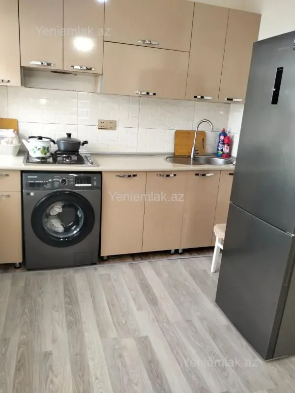 Satılır 2 otaqlı köhnə tikili 42 m²