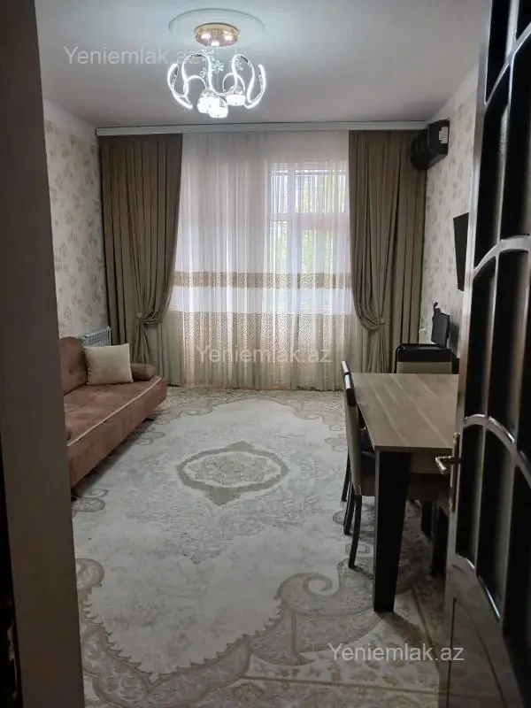 Satılır 2 otaqlı köhnə tikili 55 m²