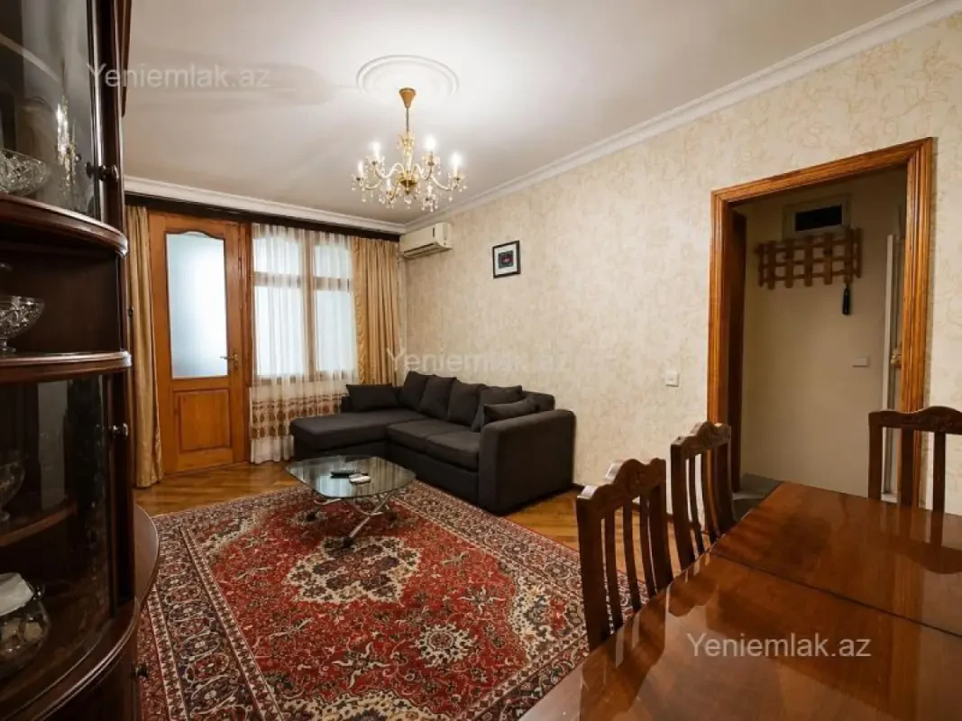 Satılır 2 otaqlı köhnə tikili 45 m²
