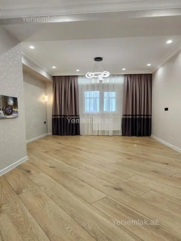 Satılır 2 otaqlı yeni tikili 70 m²