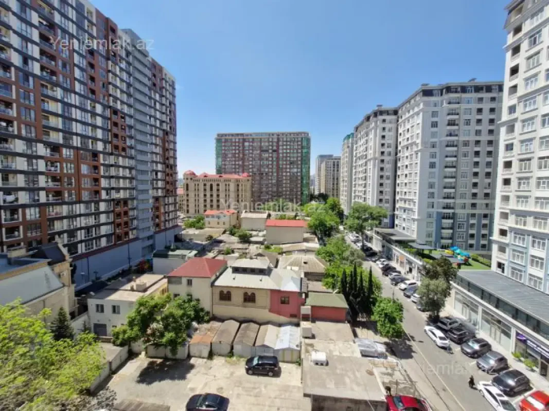 Satılır 3 otaqlı yeni tikili 65 m²