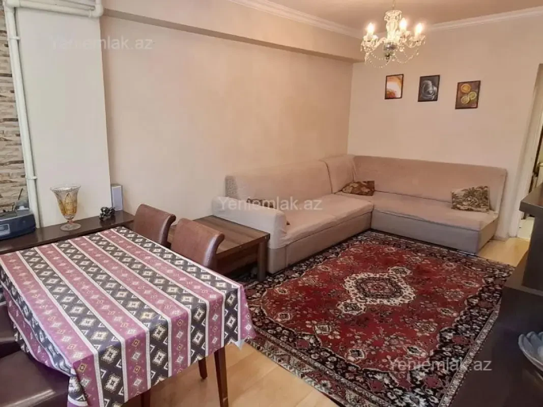 Satılır 2 otaqlı köhnə tikili 50 m²