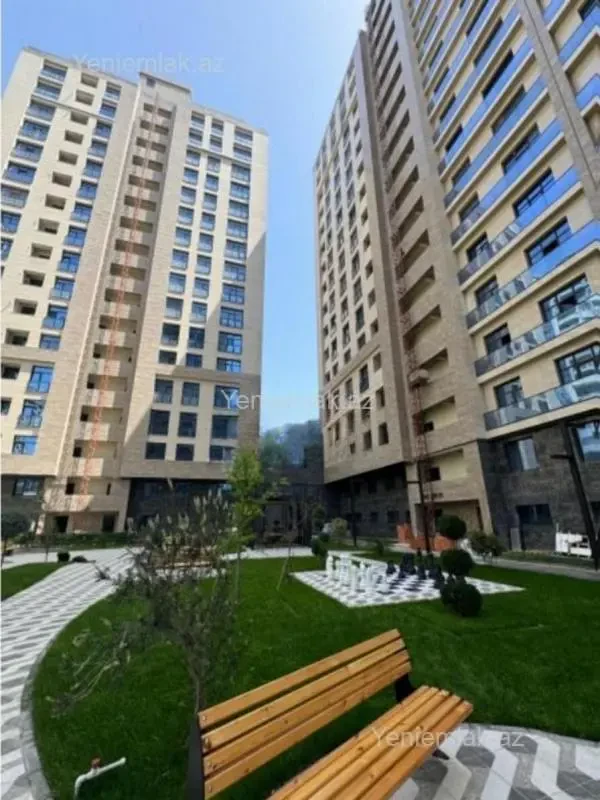 Satılır 3 otaqlı yeni tikili 125 m²