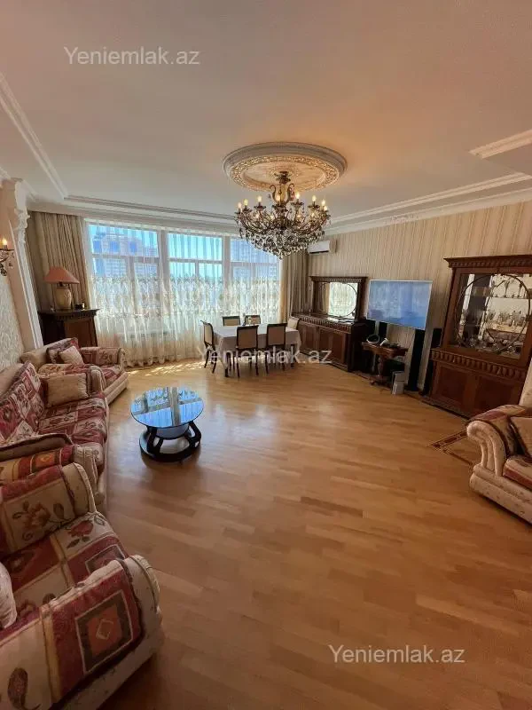 Satılır 3 otaqlı yeni tikili 137 m²