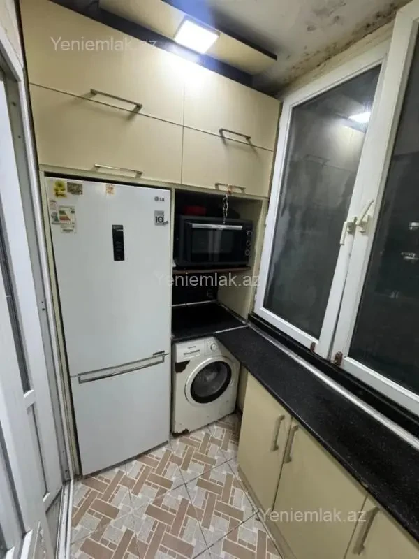 Satılır 2 otaqlı köhnə tikili 34 m²