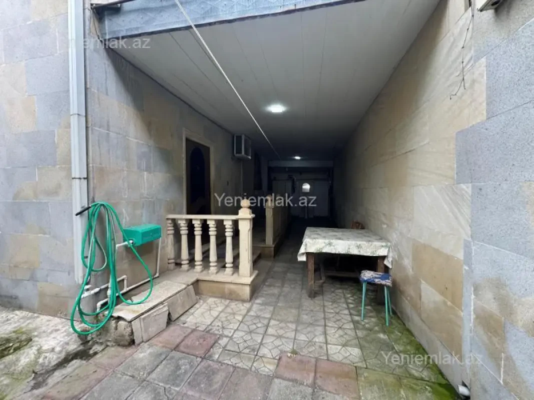 Satılır 3 otaqlı həyət evi 100 m²