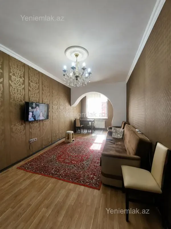 Satılır 3 otaqlı yeni tikili 80 m²