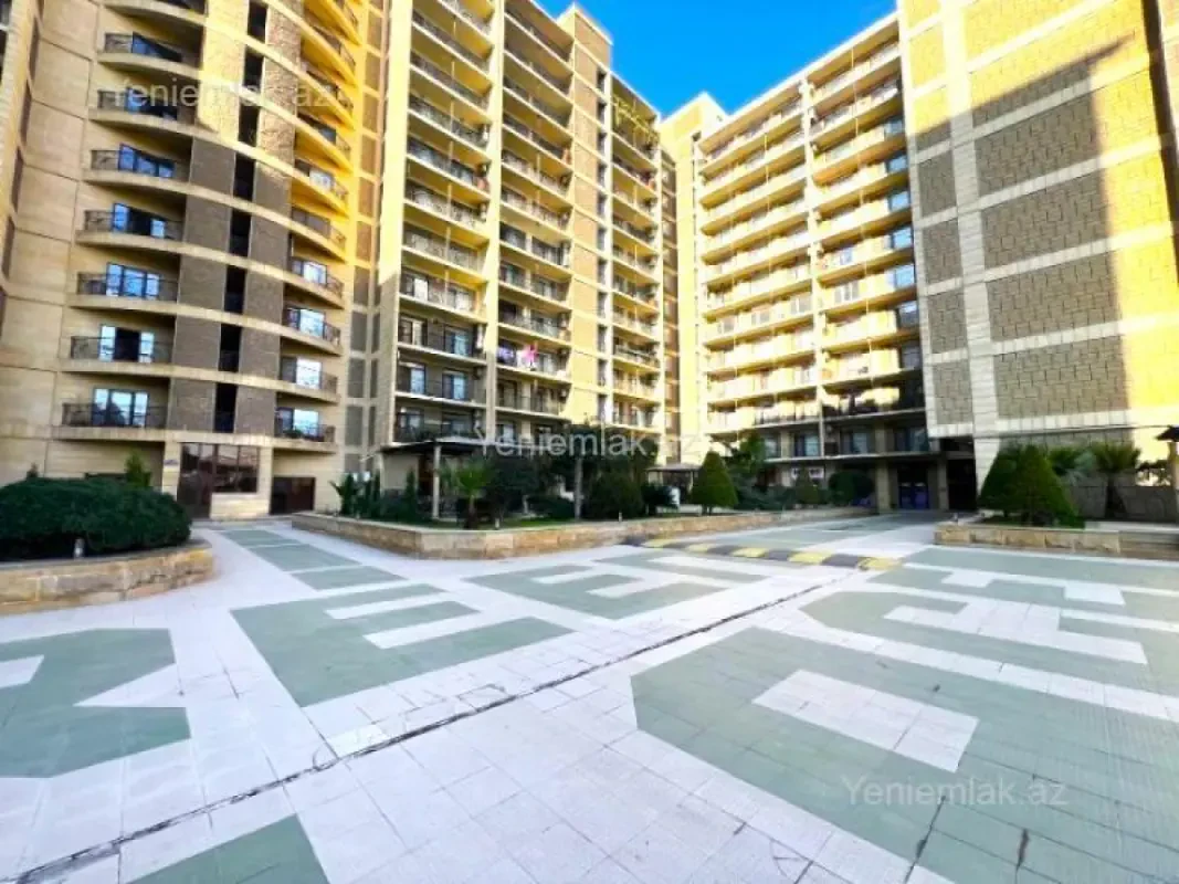 Satılır 3 otaqlı yeni tikili 138 m²