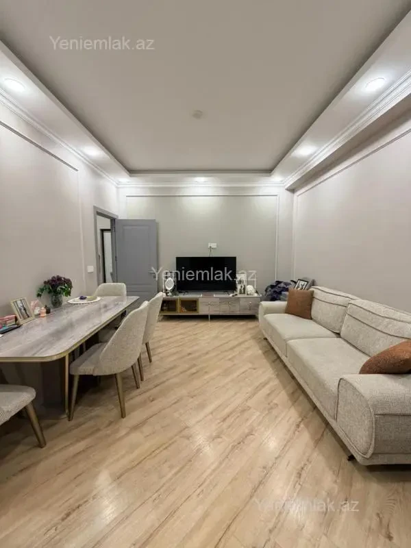 Satılır 2 otaqlı yeni tikili 65 m²