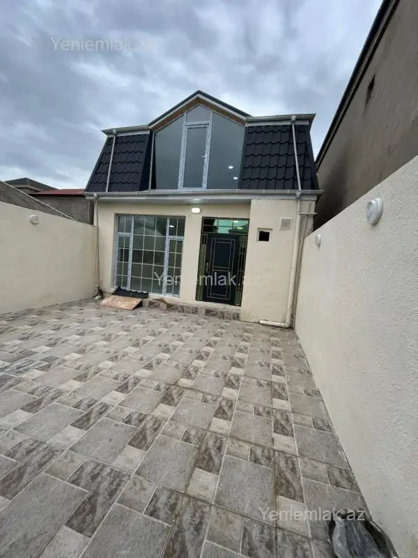Satılır 4 otaqlı həyət evi 130 m²