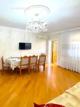 Satılır 5 otaqlı köhnə tikili 120 m² — Bakı, Nizami 5 otaq 120.00 m²