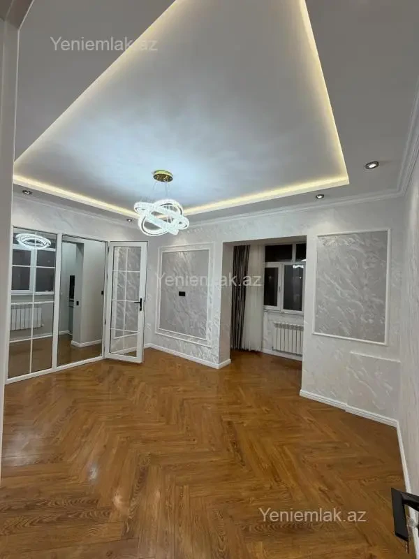Satılır 3 otaqlı köhnə tikili 60 m²