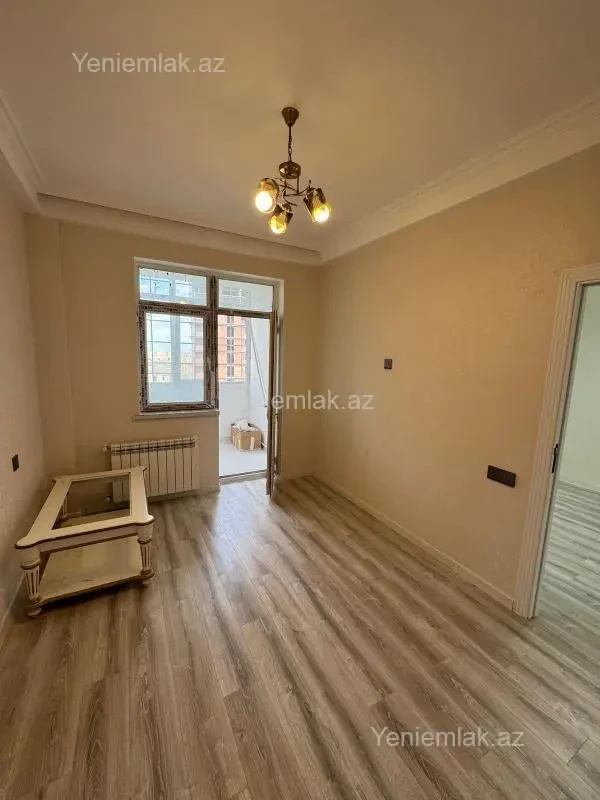 Satılır 3 otaqlı köhnə tikili 64 m²