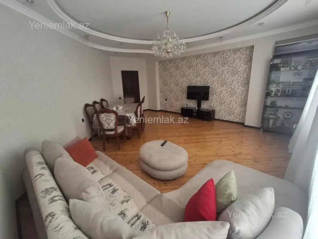 Satılır 3 otaqlı yeni tikili 132 m²