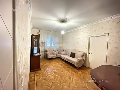 Satılır 5 otaqlı köhnə tikili 130 m² — Bakı, Binəqədi 5 otaq 130.00 m²