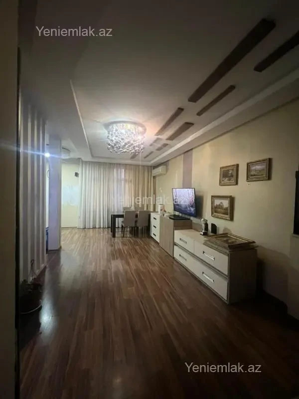 Satılır 3 otaqlı yeni tikili 100 m²