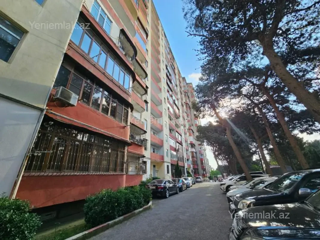 Satılır 3 otaqlı yeni tikili 82 m²