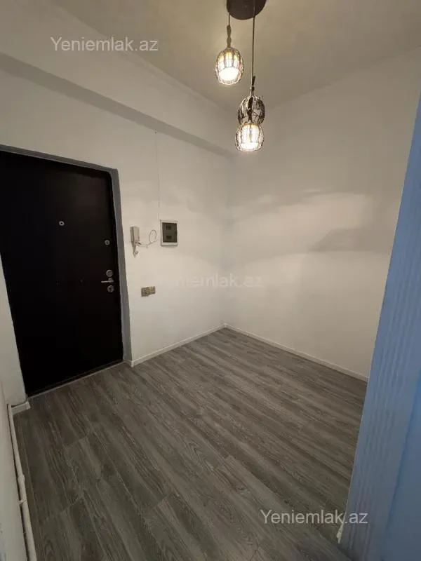 Satılır 4 otaqlı yeni tikili 135 m²