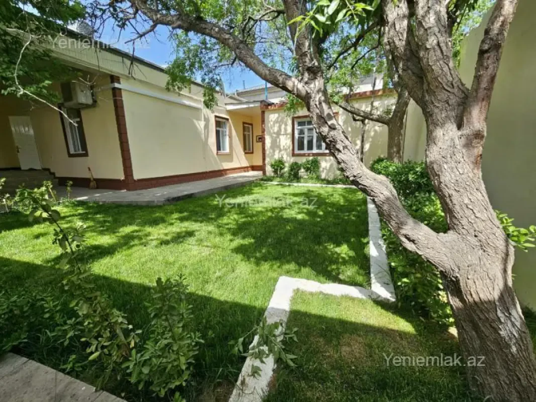 Satılır 5 otaqlı həyət evi 150 m²