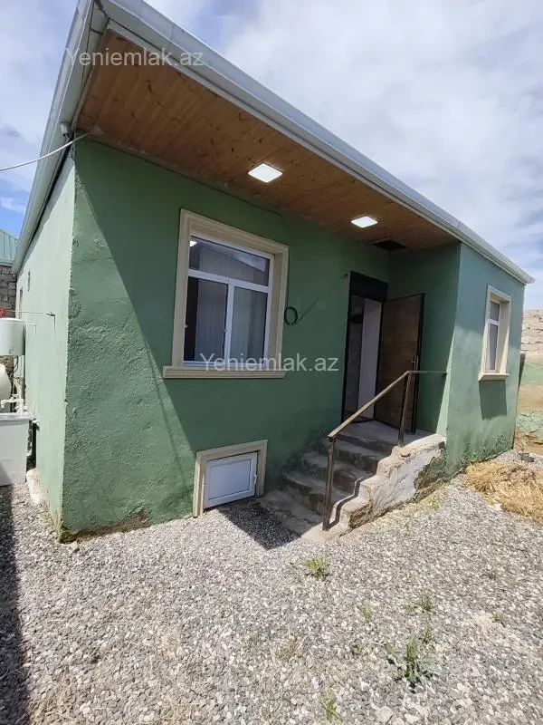 Satılır 3 otaqlı həyət evi 100 m²