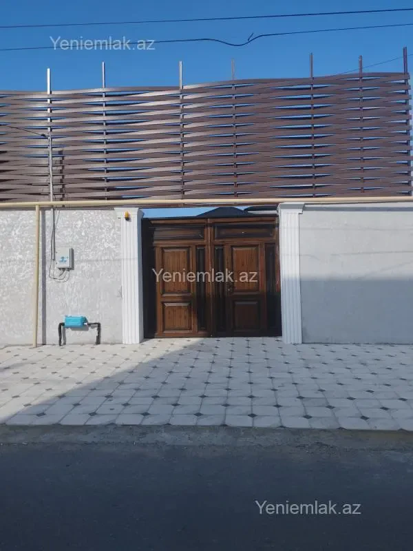 Satılır 4 otaqlı həyət evi 161 m²