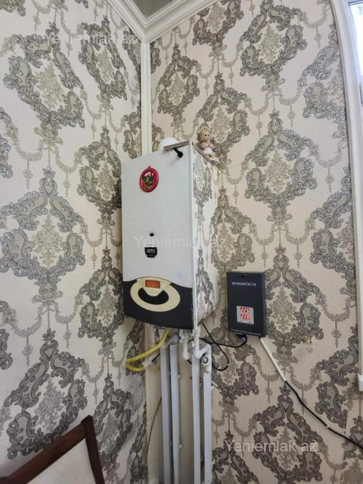 Satılır 3 otaqlı köhnə tikili 130 m²